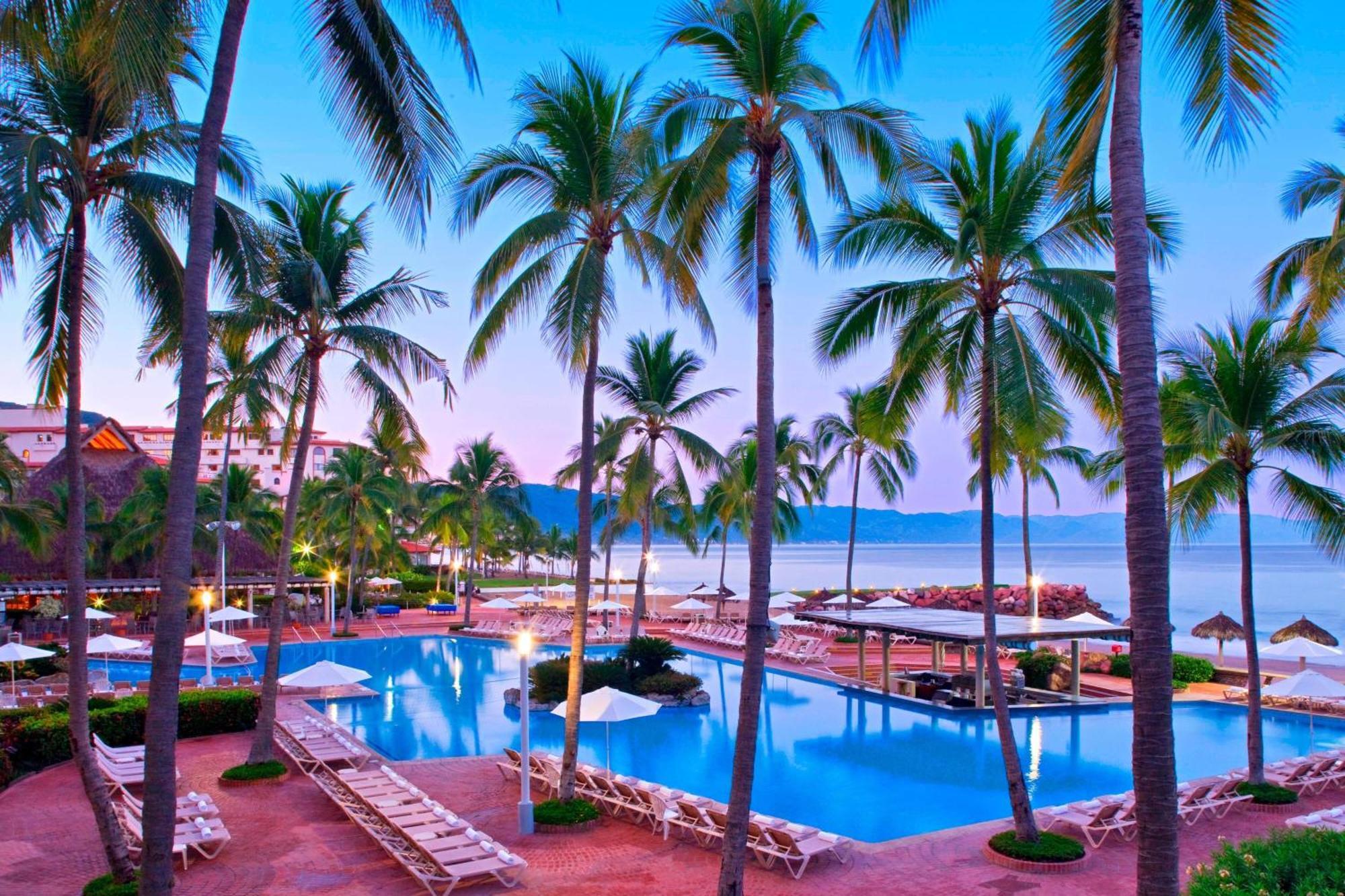 Sheraton Buganvilias Resort & Convention Center Puerto Vallarta Exterior photo